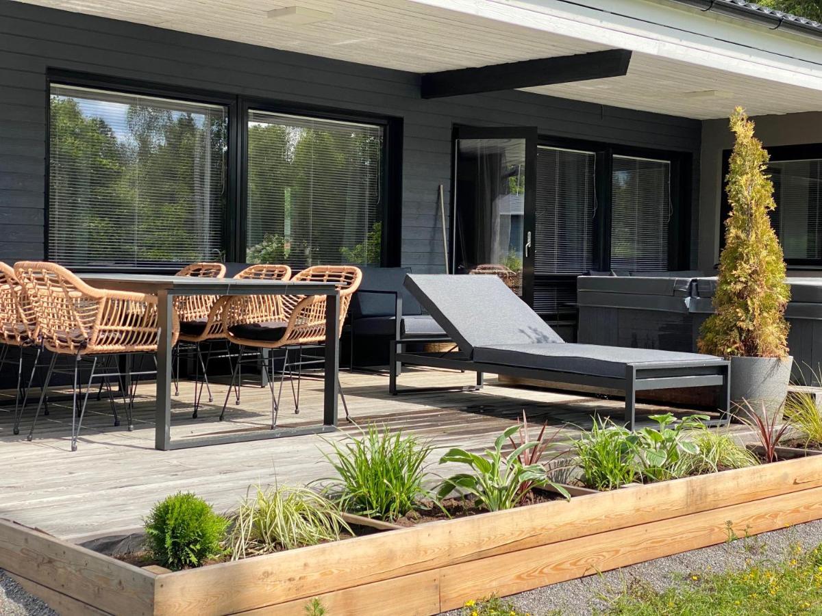 Idyllic Villa Unikko With Jacuzzi And Sauna Pori Exterior photo